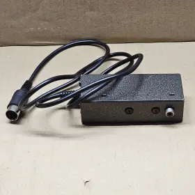 321453-00 COMMODORE Audio Video Converter Rf Modulator