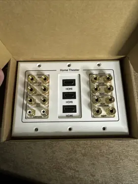 HD8137 FOSMON Surround Sound Binding Post Distribution Wall #2