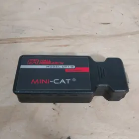 UV1-S HALL RESEARCH Mini Cat Sender Vga