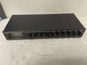 VP6000 INTERNATIONAL C Stereo Audio Video Processor