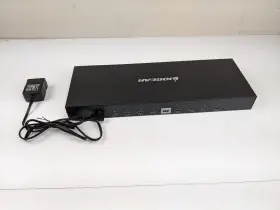 GHSP8118 IOGEAR Audio Video Splitter #2