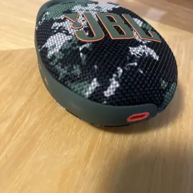JBLCLIP5SQUADAM JBL Clip Bluetooth Waterproof Speaker Box #2