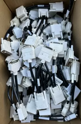 CN-0H9361-52204 MOLEX Bizlink Dual Dvi Splitter Video Cables