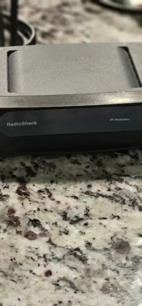040293009090 RADIOSHACK Radio Rf Modulator #2