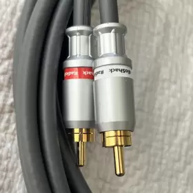 040293641214 RADIOSHACK Radio Advanced Performance Audio Feet #2