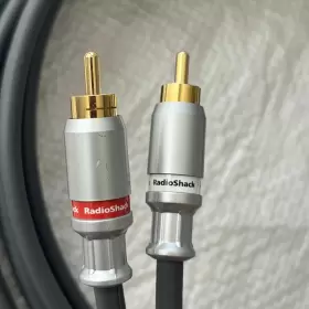 040293641214 RADIOSHACK Radio Advanced Performance Audio Feet #3