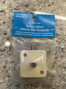 15-1182 RADIOSHACK Archer Radio Coax Mount Antenna Wall