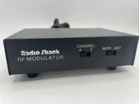 15-1238A RADIOSHACK Radio Rf Modulator Converts Audio Video #3