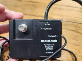 151267A RADIOSHACK Radio Automatic Tv Game Switch