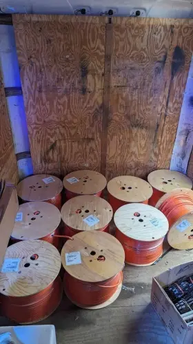 11E77V01OR061SFT0R1 RG-11 BULK Amphenol Tfc Burial Flood Coax