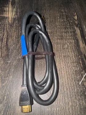 18E14H ROCKETFISH Hdmi Cable Gbps Wall Ultra