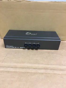 CE-CM0511-S1 SIIG Video Audio Switcher CE-CM0511-S1 SIIG Video Audio Switcher