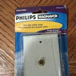 Philips Magnavox Pm61023 Single Output Coax F-f 1:1 Wall Plate, White. Fixed Price $10.00.